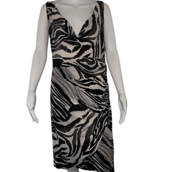 Bisou‎ Bisou Black & White Sleeveless Bodycon Dress - Picture 1 of 13